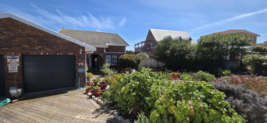3 Bedroom Property for Sale in Fraaiuitsig Western Cape